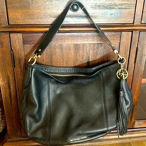Michael Kors black leather shoulder purse